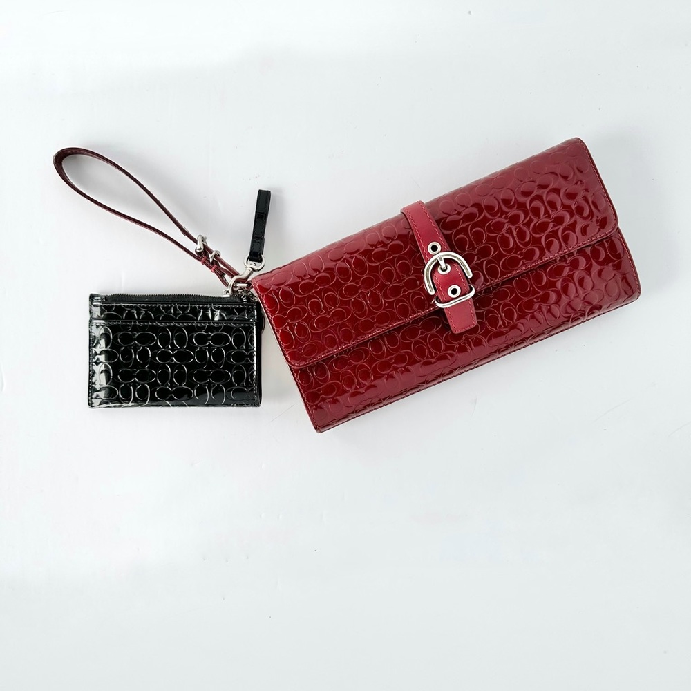 Coach embossed patent leather ruby red clutch wristlet w/ card holder keychain